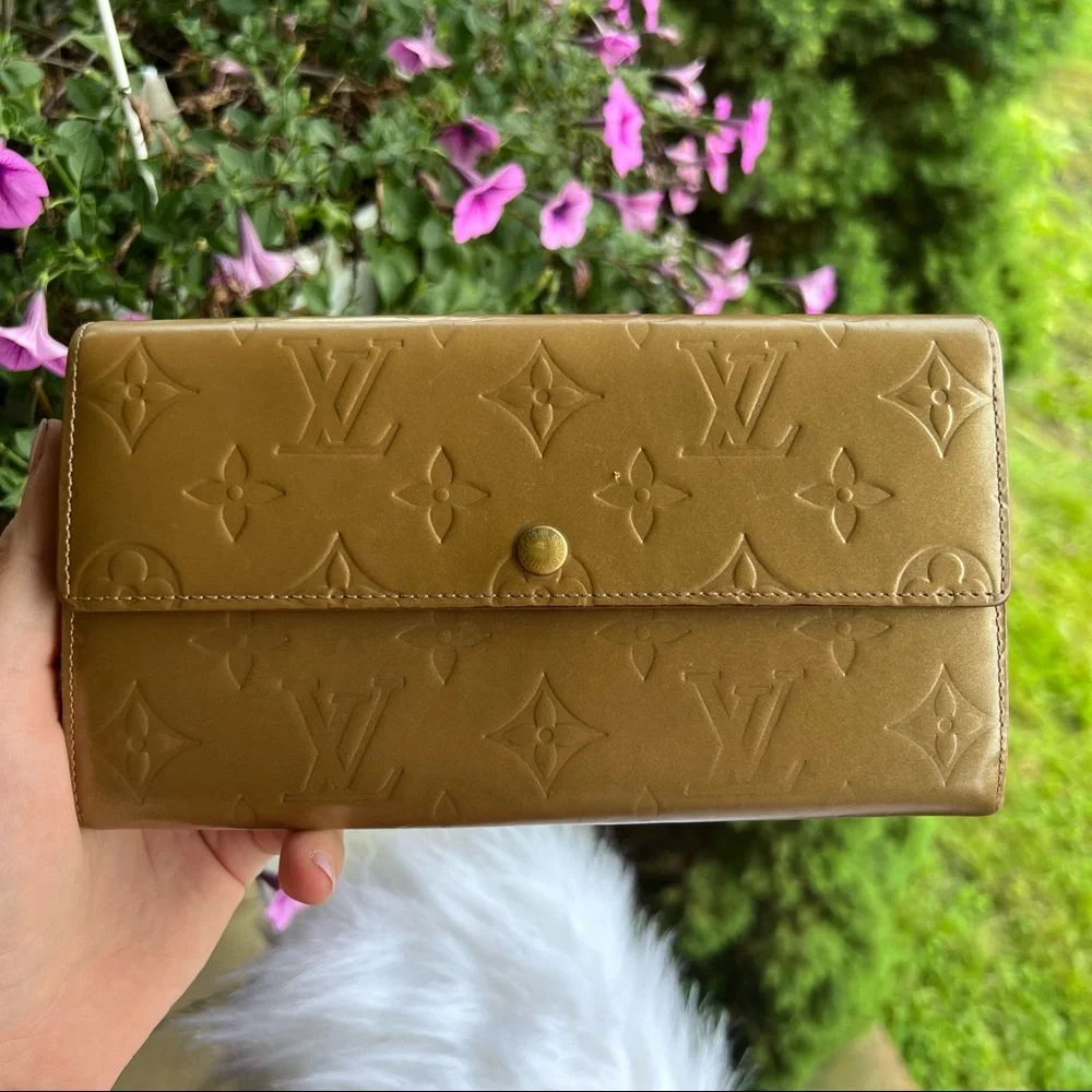 Louis Vuitton Sarah Wallet